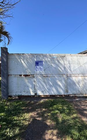 Casa à venda com 96m², 2 quartos e 1 vagaFachada