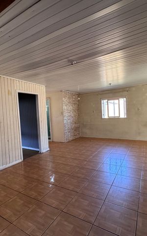 Casa à venda com 96m², 2 quartos e 1 vagaSala/Cozinha