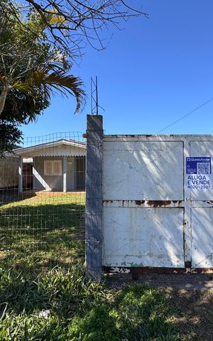 Casa à venda com 96m², 2 quartos e 1 vagaFachada