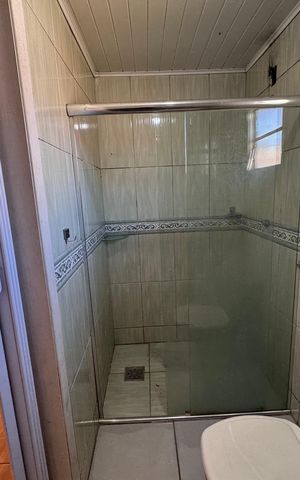 Casa à venda com 96m², 2 quartos e 1 vagaBanheiro