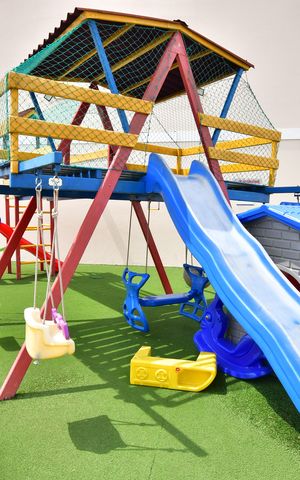 Casa de condomínio à venda com 95m², 2 quartos e 2 vagasÁrea comum - Playground