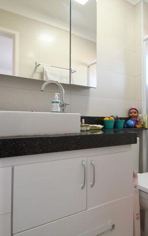 Casa de condomínio à venda com 95m², 2 quartos e 2 vagasBanheiro da Suíte 2