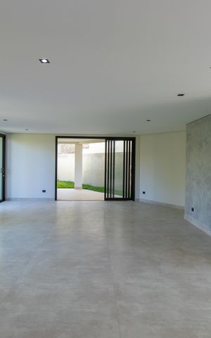 Casa de condomínio para alugar com 319m², 4 quartos e 3 vagas Casa de condomínio para alugar com 319m², 4 quartos e 3 vagasSala