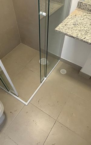 Apartamento à venda com 40m², 1 quarto e 1 vaga Apartamento à venda com 40m², 1 quarto e 1 vagaBanheiro Social