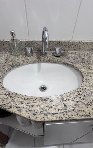 Apartamento à venda com 70m², 2 quartos e 1 vaga Apartamento à venda com 70m², 2 quartos e 1 vagaSuíte - Banheiro