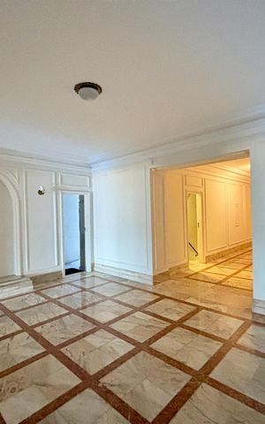 Apartamento para alugar com 150m², 3 quartos e sem vaga Apartamento para alugar com 150m², 3 quartos e sem vagaPortaria