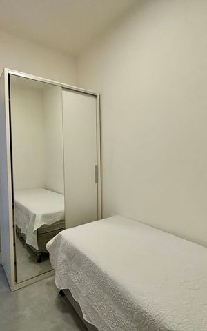 Apartamento para alugar com 150m², 3 quartos e sem vaga Apartamento para alugar com 150m², 3 quartos e sem vagaÁrea de serviço - quarto