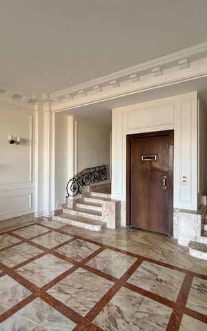 Apartamento para alugar com 150m², 3 quartos e sem vaga Apartamento para alugar com 150m², 3 quartos e sem vagaPortaria