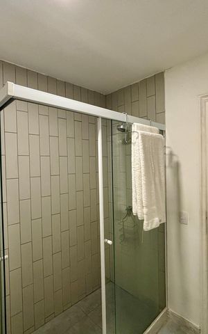 Apartamento para alugar com 150m², 3 quartos e sem vaga Apartamento para alugar com 150m², 3 quartos e sem vagaBanheiro social