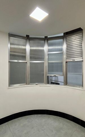 Apartamento para alugar com 150m², 3 quartos e sem vaga Apartamento para alugar com 150m², 3 quartos e sem vagaÁrea de serviço