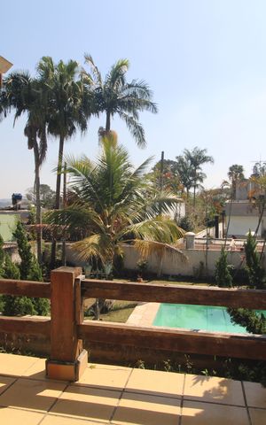 Casa para alugar com 800m², 5 quartos e 6 vagasVaranda da Suíte 4