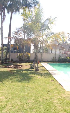 Casa para alugar com 800m², 5 quartos e 6 vagasÁrea Externa