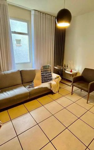 Apartamento à venda com 100m², 3 quartos e 2 vagasSala
