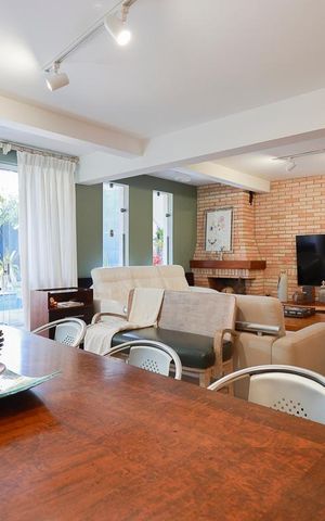 Casa para alugar com 360m², 4 quartos e 3 vagas Casa para alugar com 360m², 4 quartos e 3 vagasÁrea comum - Salão de festas