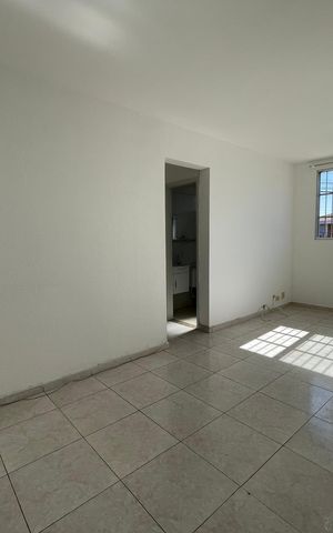Apartamento para alugar com 52m², 2 quartos e 1 vaga Apartamento para alugar com 52m², 2 quartos e 1 vagaSala