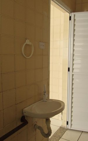 Casa à venda com 249m², 2 quartos e 5 vagasBanheiro