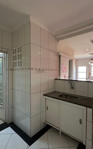 Casa à venda com 50m², 2 quartos e sem vaga