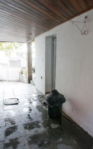 Casa de condomínio à venda com 380m², 3 quartos e 3 vagasGaragem