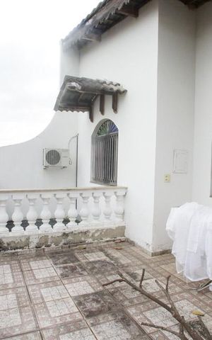 Casa de condomínio à venda com 380m², 3 quartos e 3 vagasQuintal da Piscina