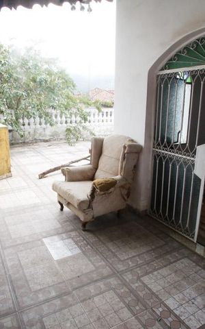 Casa de condomínio à venda com 380m², 3 quartos e 3 vagasChurrasqueira