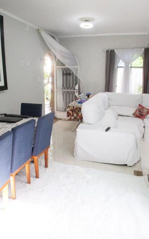 Casa de condomínio à venda com 380m², 3 quartos e 3 vagasSala de Jantar