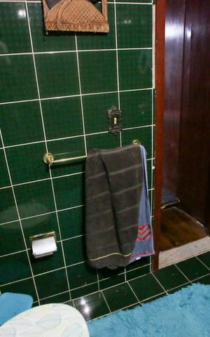 Casa de condomínio à venda com 380m², 3 quartos e 3 vagasBanheiro da Suíte 1