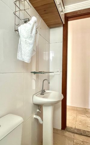 Apartamento à venda com 56m², 2 quartos e 1 vaga Apartamento à venda com 56m², 2 quartos e 1 vagaBanheiro Social