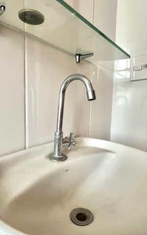 Apartamento à venda com 56m², 2 quartos e 1 vaga Apartamento à venda com 56m², 2 quartos e 1 vagaBanheiro Social
