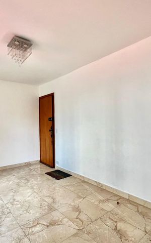 Apartamento à venda com 56m², 2 quartos e 1 vaga Apartamento à venda com 56m², 2 quartos e 1 vagaSala