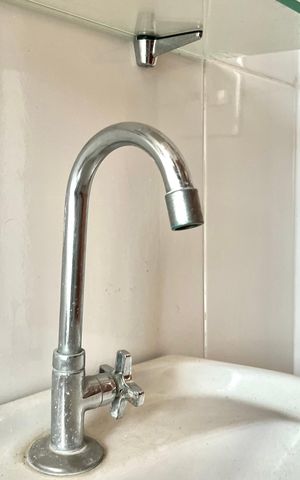 Apartamento à venda com 56m², 2 quartos e 1 vaga Apartamento à venda com 56m², 2 quartos e 1 vagaBanheiro