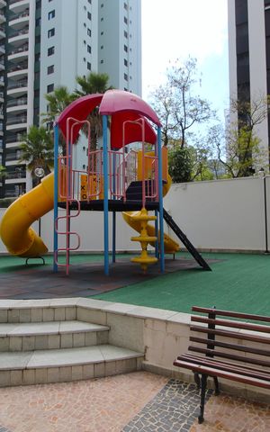 Apartamento à venda com 108m², 3 quartos e 3 vagasÁrea Comum - Playground