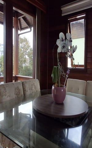 Casa para alugar com 260m², 3 quartos e 3 vagas Casa para alugar com 260m², 3 quartos e 3 vagasSala de Jantar