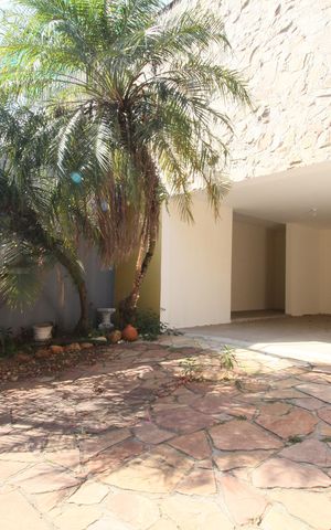 Casa à venda com 250m², 3 quartos e 4 vagasGaragem