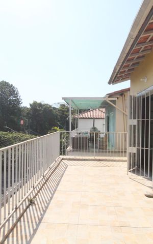 Casa à venda com 250m², 3 quartos e 4 vagasVaranda