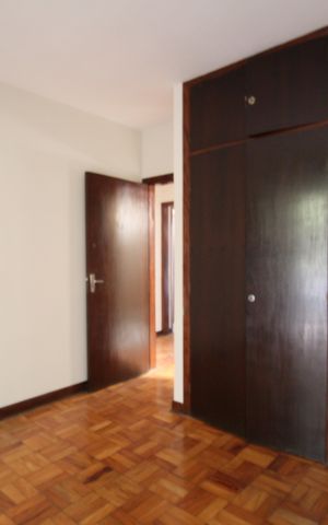 Casa à venda com 250m², 3 quartos e 4 vagasSuíte
