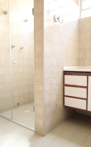 Casa à venda com 250m², 3 quartos e 4 vagasBanheiro Social