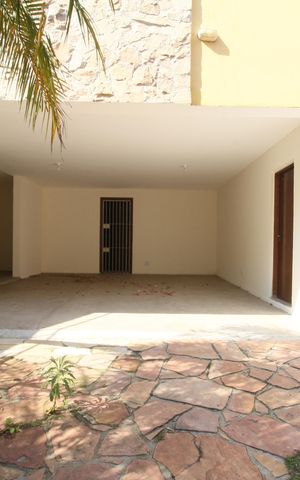 Casa à venda com 250m², 3 quartos e 4 vagasGaragem