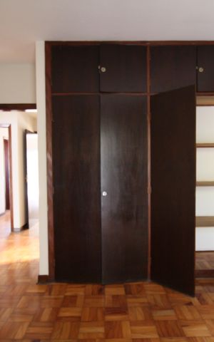 Casa à venda com 250m², 3 quartos e 4 vagasSuíte