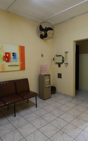 Casa à venda com 450m², 7 quartos e 3 vagasEntrada