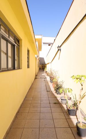 Casa à venda com 450m², 7 quartos e 3 vagasCorredor