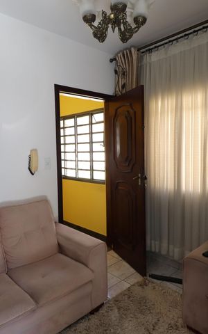 Casa à venda com 450m², 7 quartos e 3 vagasQuarto 4
