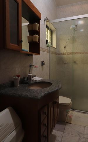 Casa à venda com 450m², 7 quartos e 3 vagasBanheiro 2