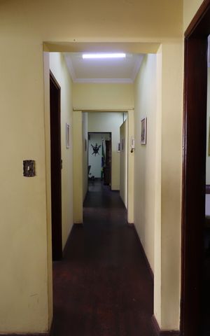 Casa à venda com 450m², 7 quartos e 3 vagasCorredor