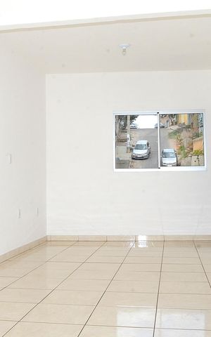 Casa para alugar com 85m², 2 quartos e sem vagaSala