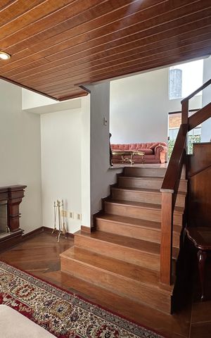 Casa de condomínio para alugar com 400m², 4 quartos e 4 vagasSala
