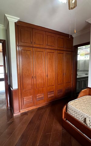 Casa de condomínio para alugar com 400m², 4 quartos e 4 vagasSuíte 3