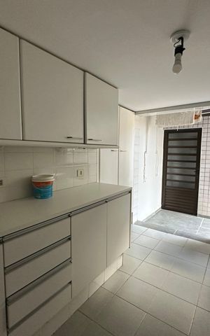 Casa de condomínio para alugar com 400m², 4 quartos e 4 vagasÁrea de Serviço
