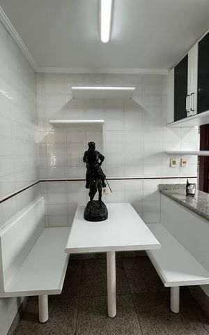 Casa de condomínio para alugar com 400m², 4 quartos e 4 vagasCozinha