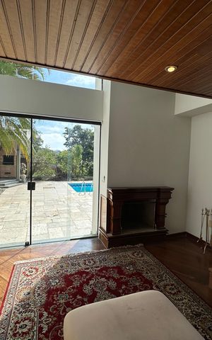 Casa de condomínio para alugar com 400m², 4 quartos e 4 vagasSala