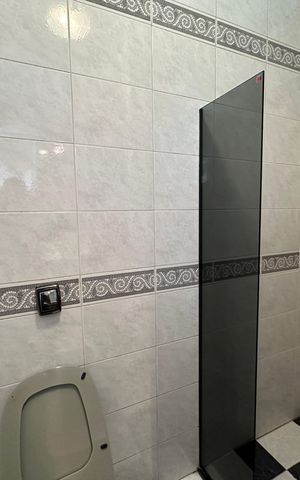 Casa de condomínio para alugar com 400m², 4 quartos e 4 vagasBanheiro da Suíte 3